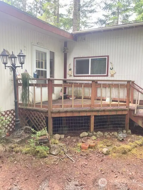 50 N Quinault Place, Hoodsport, WA 98548