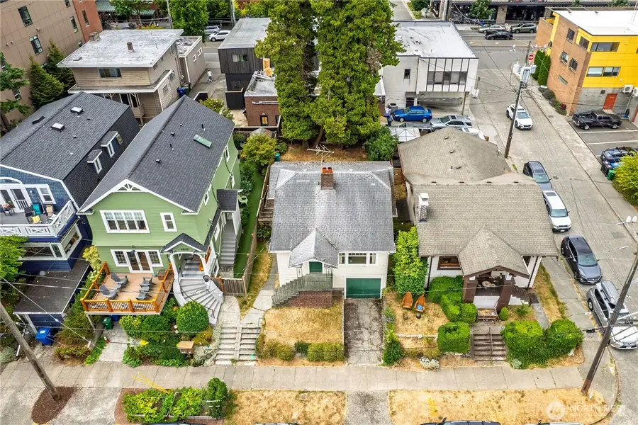 6823 Phinney Avenue N, Seattle, WA 98103 - #3