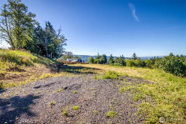 268 Walker Road, Kelso, WA 98626