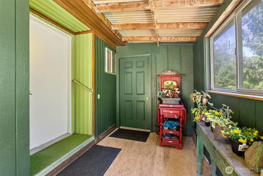 1788 Nelson Road, Raymond, WA 98577 - #3