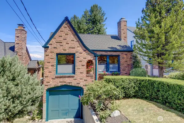 2714 Queen Anne Avenue N, Seattle, WA 98109