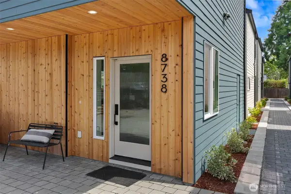 8738 13th Avenue Nw, Seattle, WA 98117