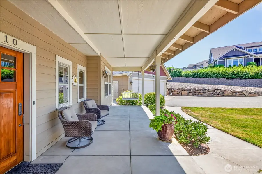 2610 Tuscany Lane, Malaga, WA 98828 - #3