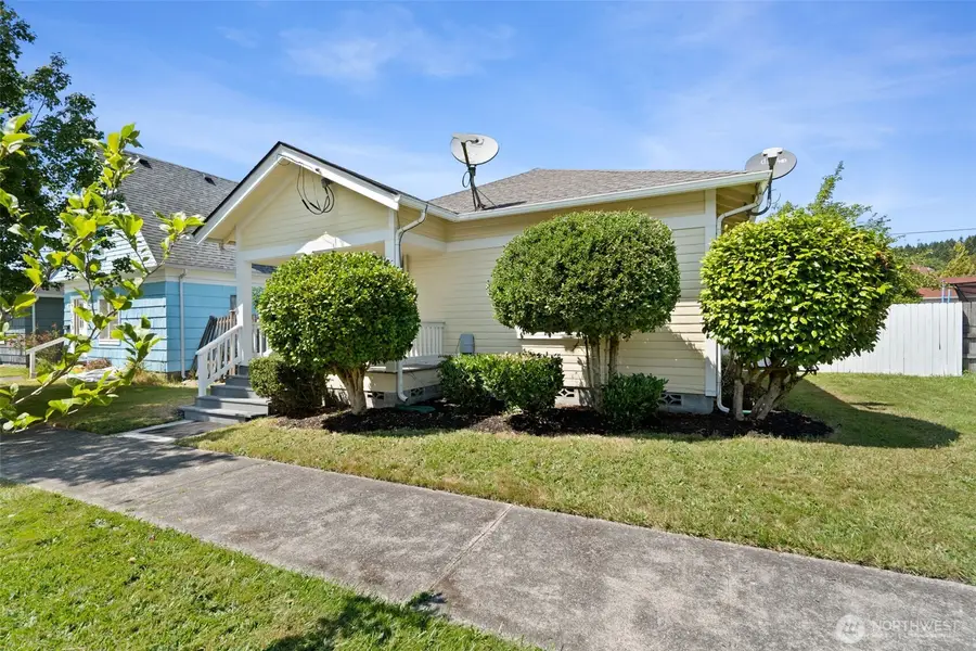 259 SW Lewis Street, Chehalis, WA 98532 - #2