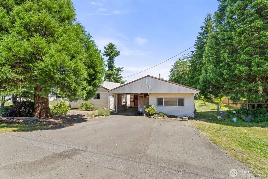 905 Peters Street, Raymond, WA 98577 - #3