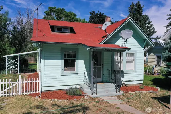 514 Ash Street S, Omak, WA 98841