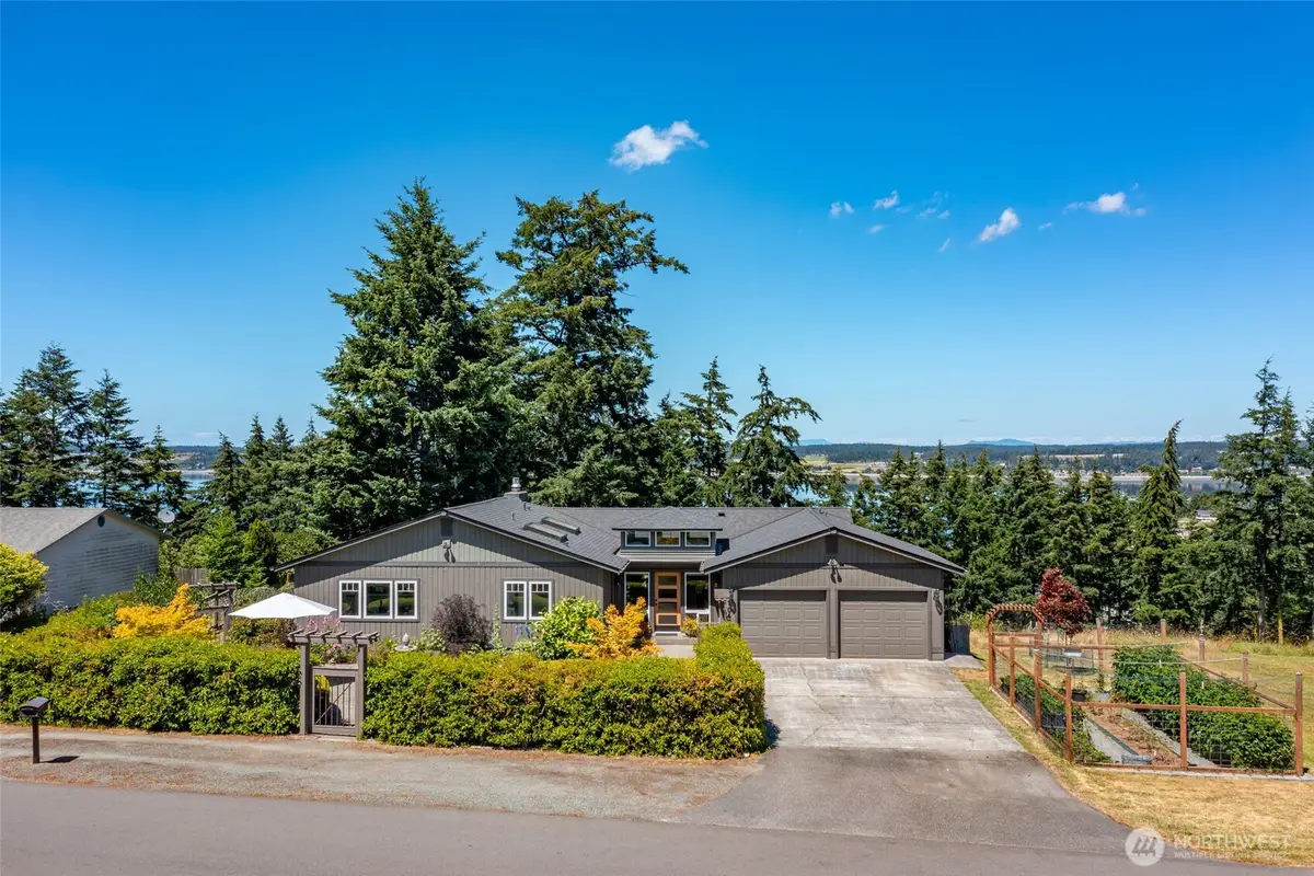 1045 NE Summit Loop, Coupeville, WA 98239 - #1