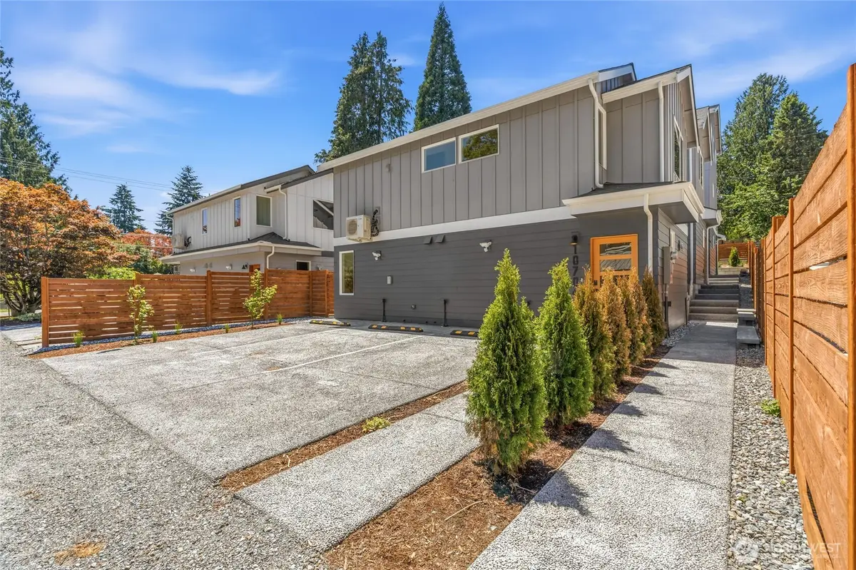 10704 Linden Avenue N, Seattle, WA 98133 - #1