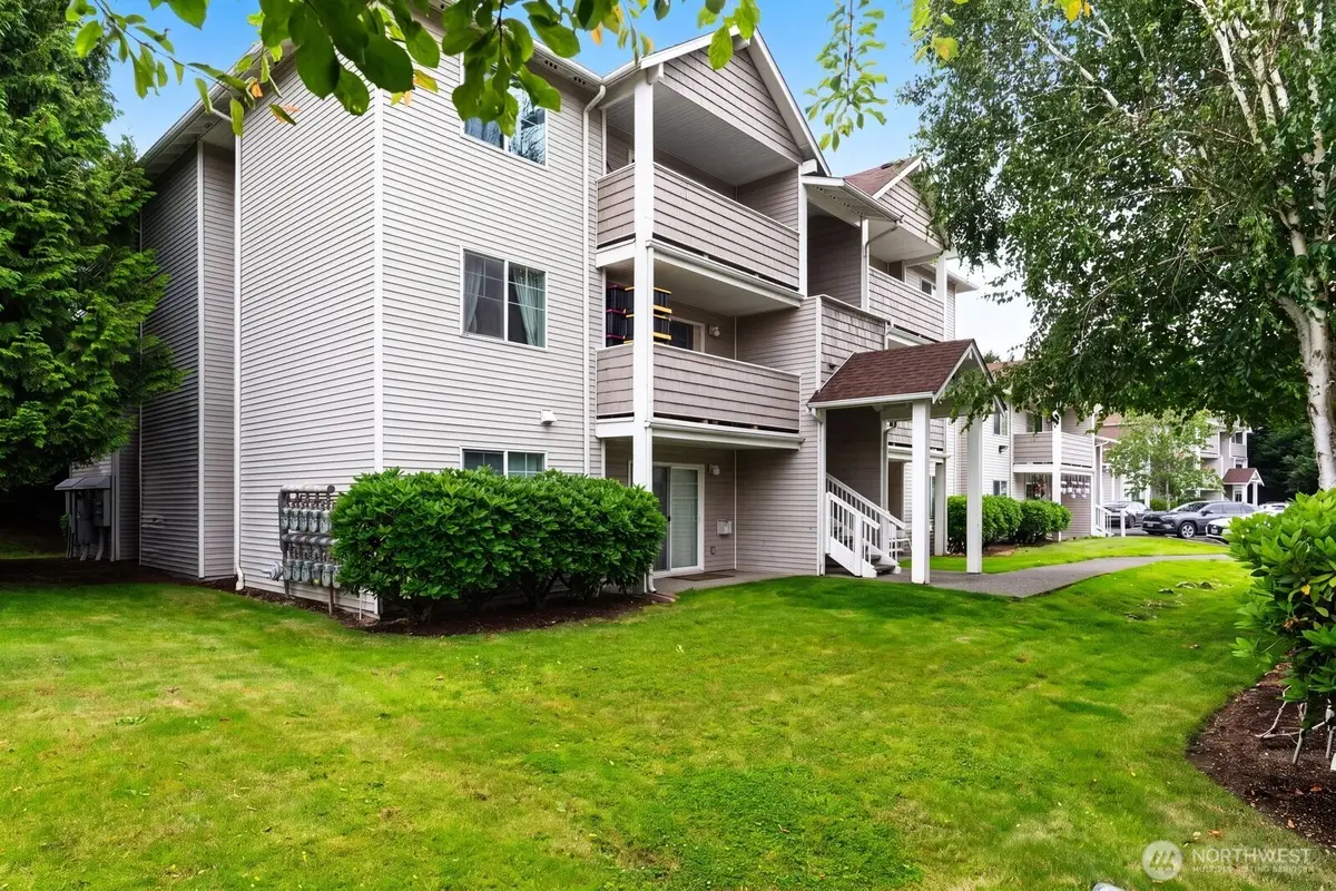 1001 W Casino Road #G303, Everett, WA 98204 - #1