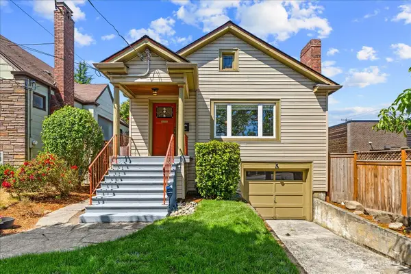 946 N 83rd Street, Seattle, WA 98103