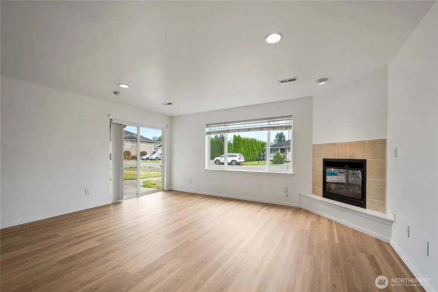 208 Noble Street, Sumas, WA 98295 - #2