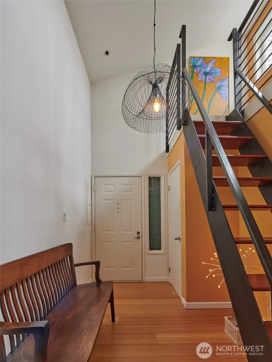 909 N 35th Street #403, Seattle, WA 98103 - #3