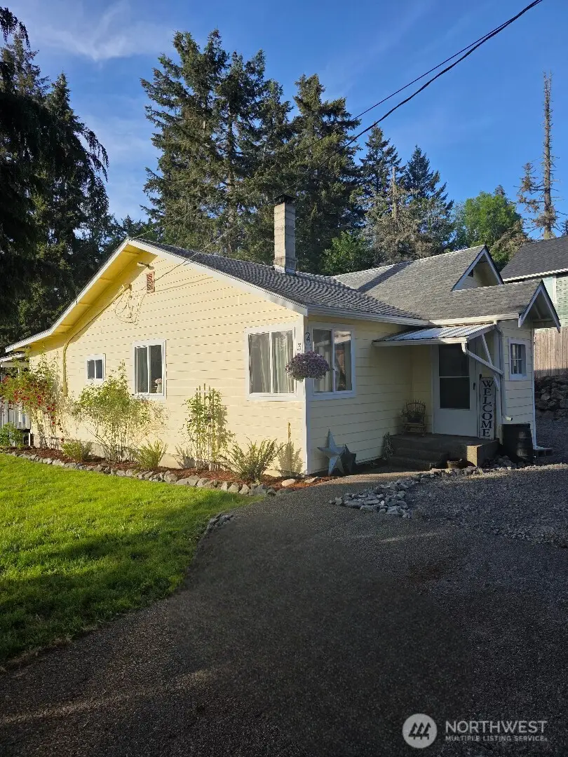 315 SE 2nd Street, South Prairie, WA 98385 - #2