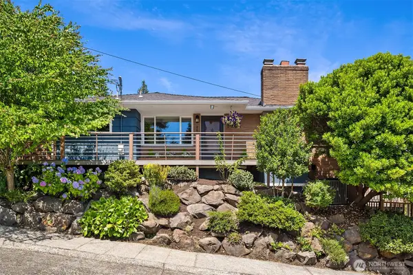 2600 W Howe Street, Seattle, WA 98199