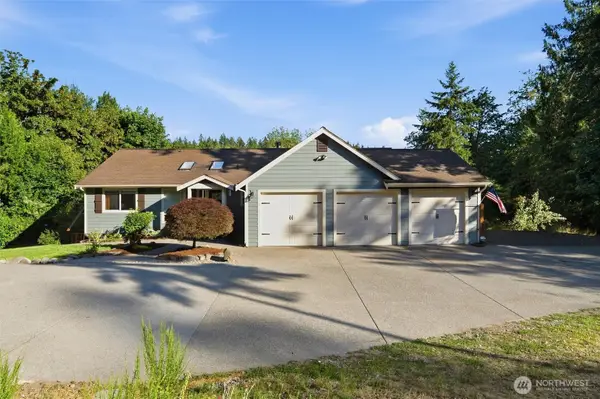 6317 Crescent Beach Road Nw, Vaughn, WA 98394