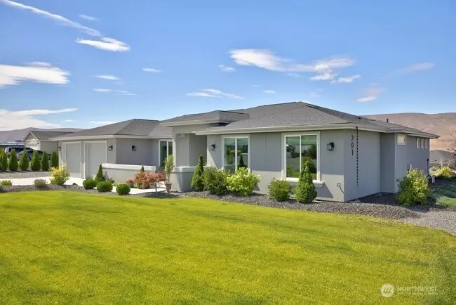201 Clayton Place Sw, Mattawa, WA 99349 - #2