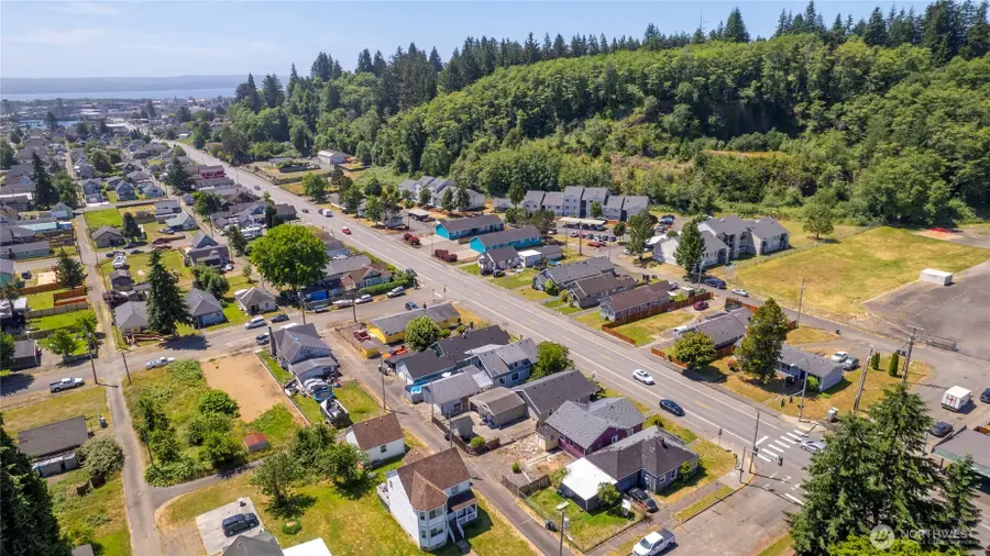 1120 Lincoln Street, Hoquiam, WA 98550 - #2