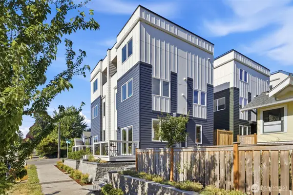 5902 42nd Avenue Sw, Seattle, WA 98136