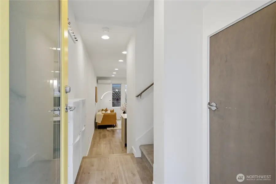 14013 Greenwood Avenue N #F, Seattle, WA 98133 - #3