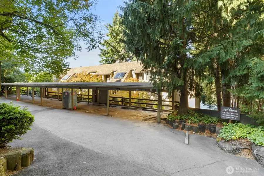 923 Pershing Avenue #205, Bremerton, WA 98312 - #3