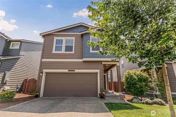 18832 109th Avenue Ct E, Puyallup, WA 98374
