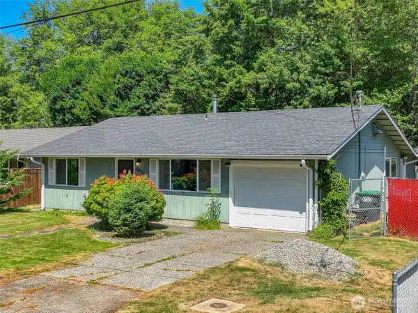 2410 Westlake Drive Se, Lacey, WA 98503