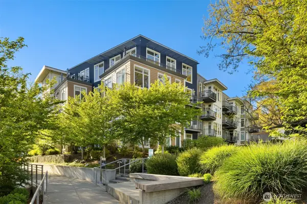 190 Harbor Square Loop Ne #C 331, Bainbridge Island, WA 98110