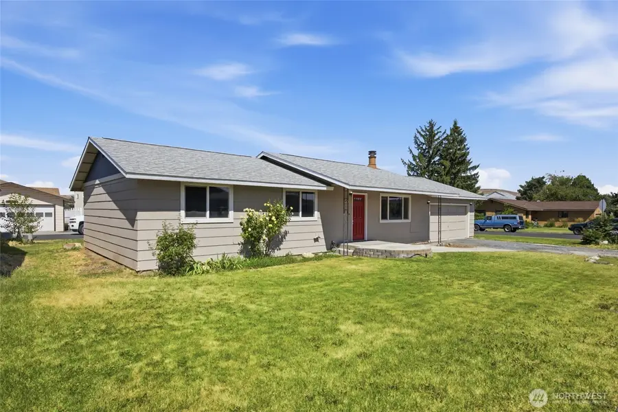 155 NE D Street, Ephrata, WA 98823 - #2