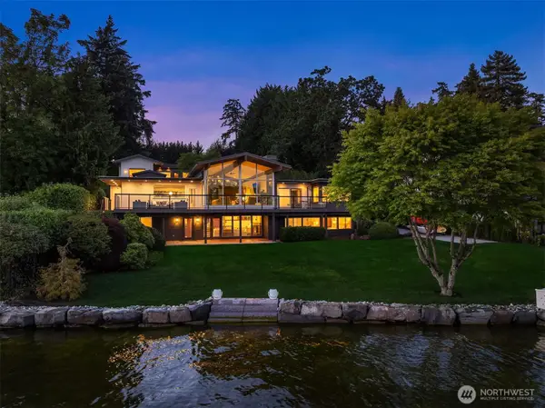10929 SE Lake Road, Bellevue, WA 98004