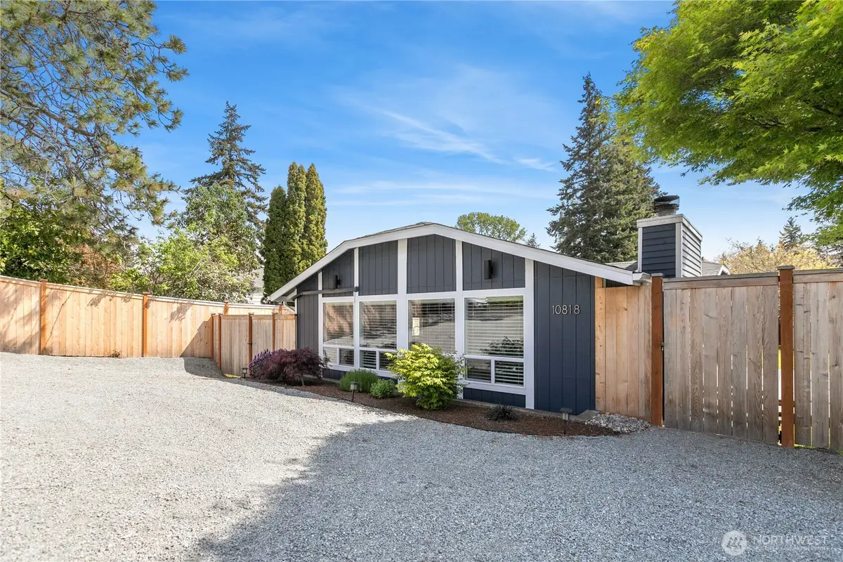 10818 31st Avenue Sw, Seattle, WA 98146 - #1
