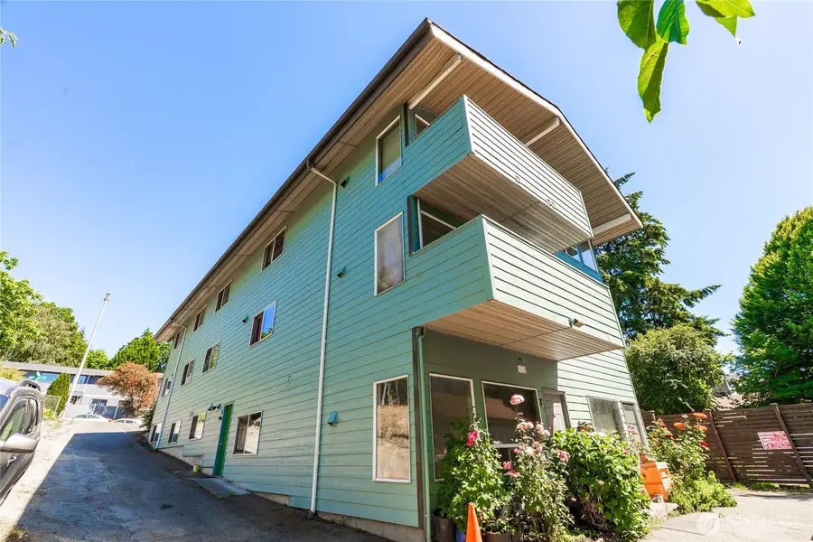 12741 NE 35th Avenue Ne, Seattle, WA 98125 - #2