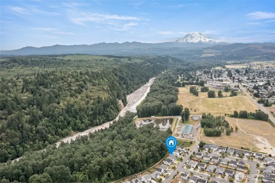 908 Daffodil Avenue Ne, Orting, WA 98360 - #2