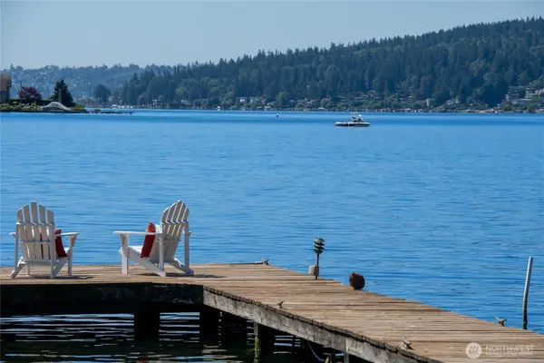 11055 SE Lake Road, Bellevue, WA 98004
