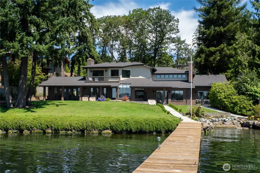 11055 SE Lake Road, Bellevue, WA 98004 - #2