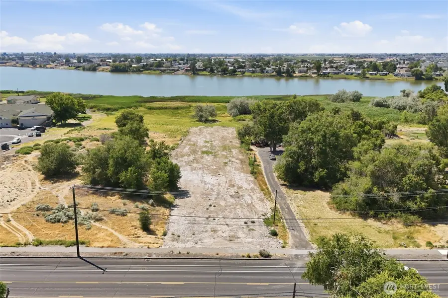 1042 S Division Street, Moses Lake, WA 98837 - #3