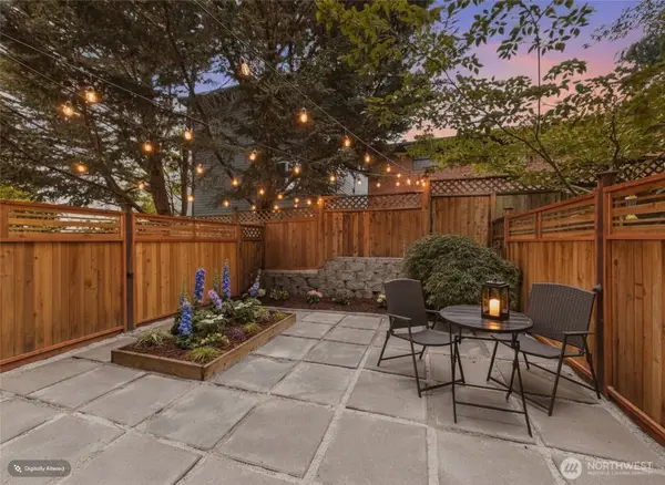 741 N 94th Street #B, Seattle, WA 98103