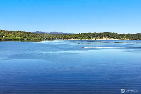 559 E Pointes Drive #3, Shelton, WA 98584