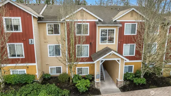 710 240th Way Se #J302, Sammamish, WA 98074