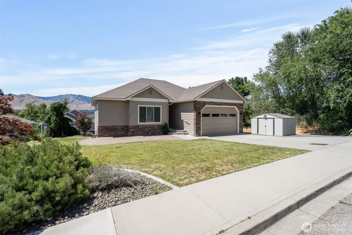 1541 N Anne Avenue, East Wenatchee, WA 98802 - #1