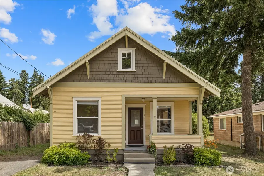 606 W 2nd Street, Cle Elum, WA 98922 - #2