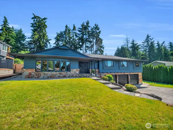 9616 242nd Place Sw, Edmonds, WA 98020