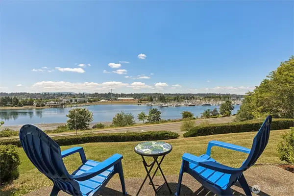 920 East Bay Drive Ne #2D-101, Olympia, WA 98506