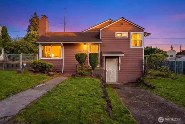 2131 S Bennett Street, Seattle, WA 98108
