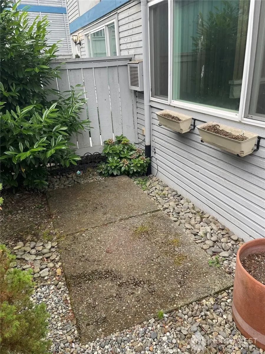 2305 S Pinebrook Lane, Des Moines, WA 98198 - #3