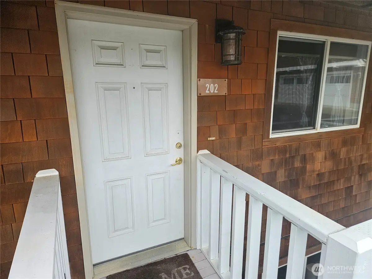 1515 Ocean Beach Boulevard #202, Long Beach, WA 98631 - #1