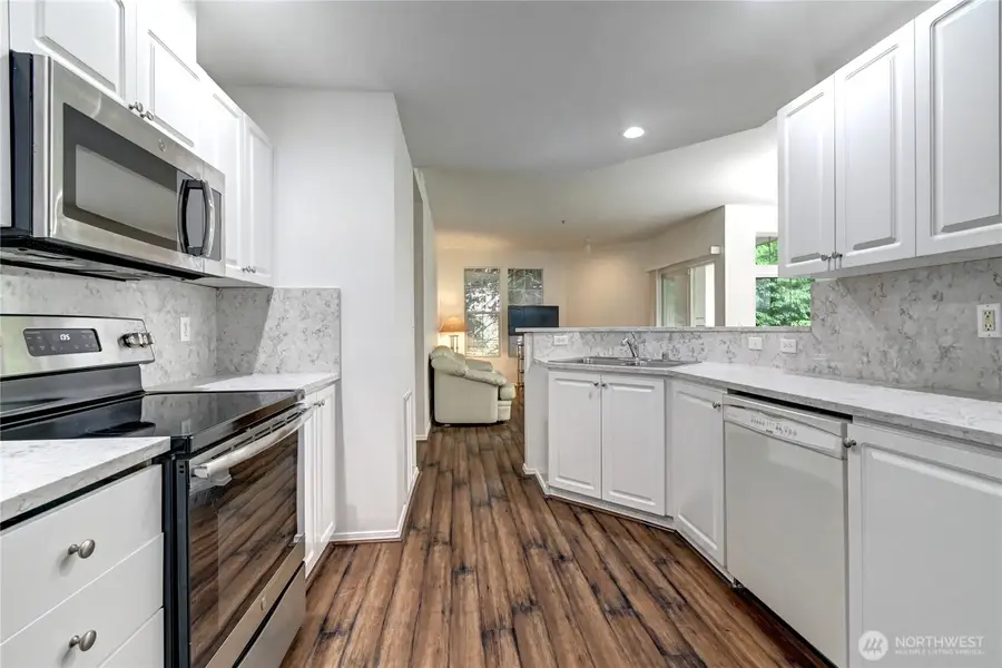 2174 Newport Way Nw #4-6, Issaquah, WA 98027 - #3