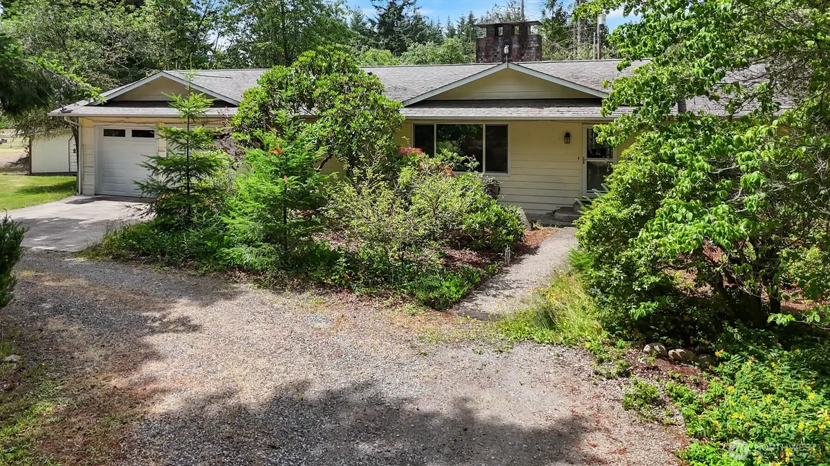10905 138th Avenue Se, Rainier, WA 98576 - #1