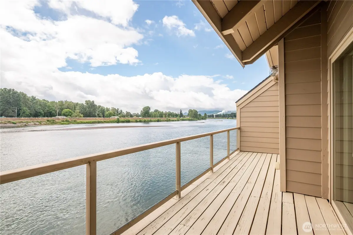 1310 River Road #2, Longview, WA 98632 - #1