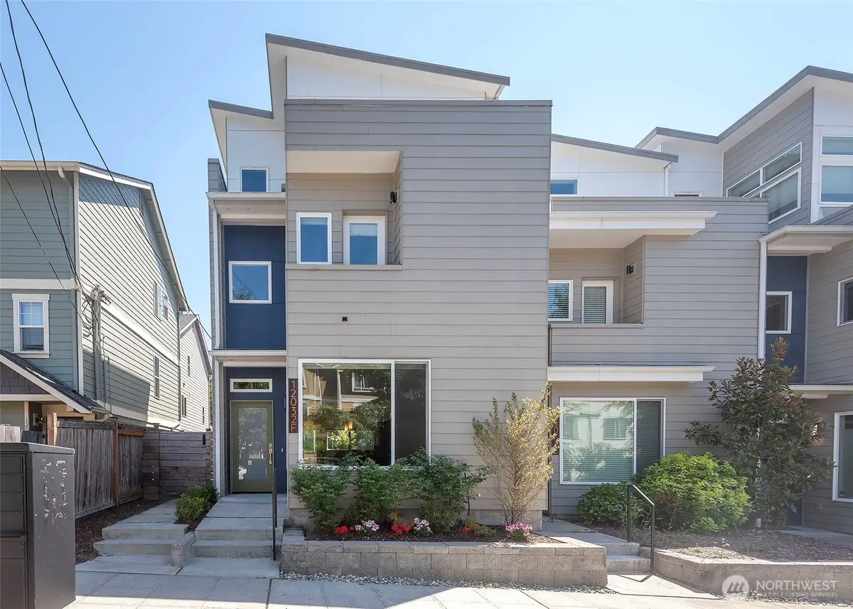 12032 33rd Ave Ne #F, Seattle, WA 98125 - #1