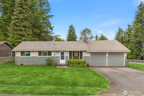 21124 50th Place W, Lynnwood, WA 98036